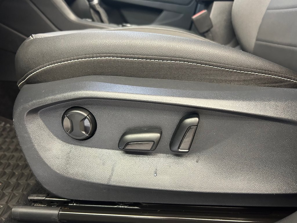 2024 Volkswagen Taos COMFORTLINE in Boucherville, Quebec - 13 - w1024h768px