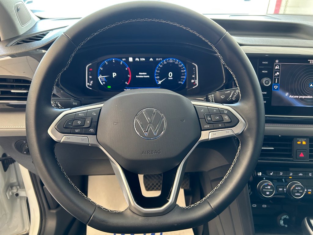 2024 Volkswagen Taos Highline in Boucherville, Quebec - 16 - w1024h768px