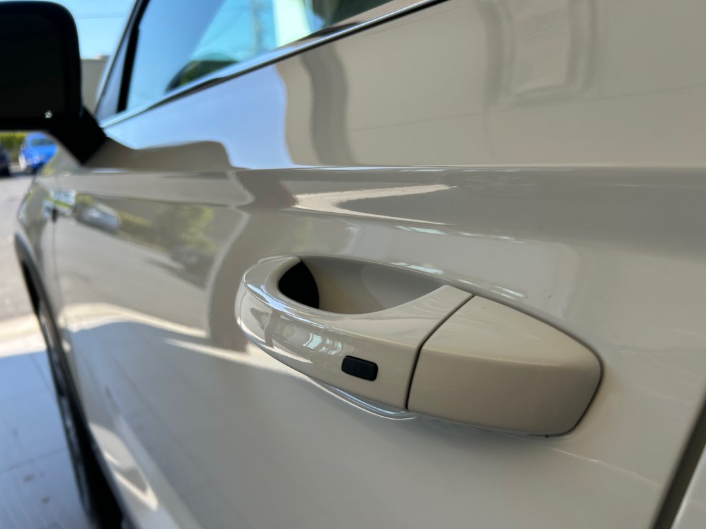2024 Volkswagen Taos Highline in Boucherville, Quebec - 8 - w1024h768px
