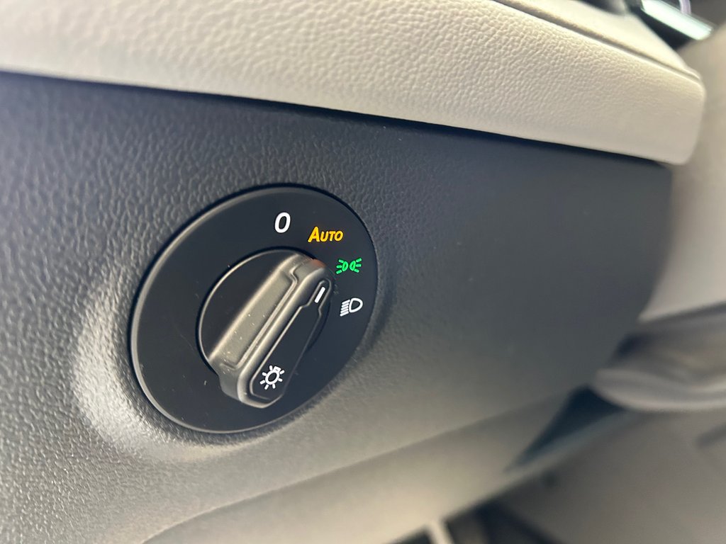 2024 Volkswagen Taos Highline in Boucherville, Quebec - 15 - w1024h768px
