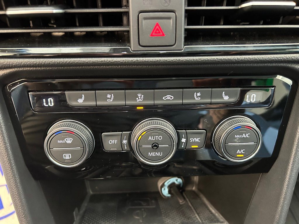 2024 Volkswagen Taos Highline in Boucherville, Quebec - 19 - w1024h768px
