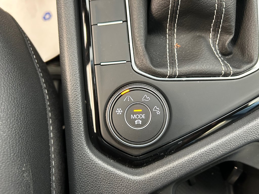 2024 Volkswagen Taos Highline in Boucherville, Quebec - 21 - w1024h768px