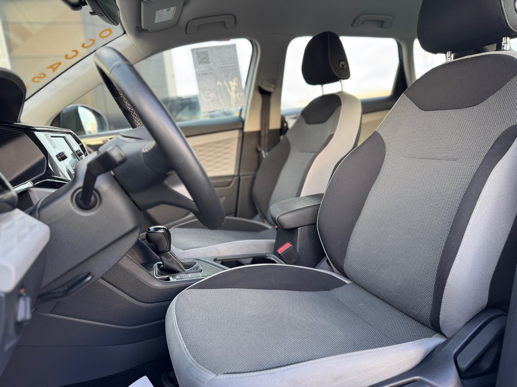 2024 Volkswagen Taos Trendline  Cam.Rec Sieg.Chauff Mag Air.Clim in Terrebonne, Quebec - 9 - w1024h768px