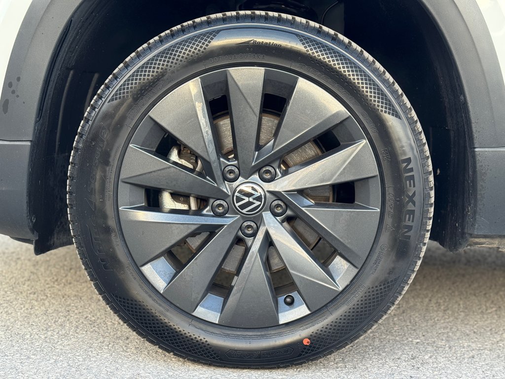 2024 Volkswagen Taos Trendline  Cam.Rec Sieg.Chauff Mag Air.Clim in Terrebonne, Quebec - 25 - w1024h768px