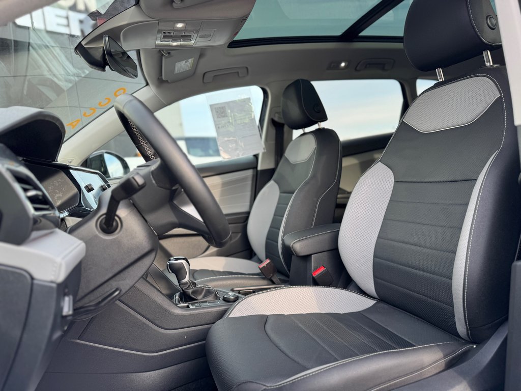 Volkswagen Taos Highline Black Package Bas Kilométrage AWD 2024 à Terrebonne, Québec - 10 - w1024h768px