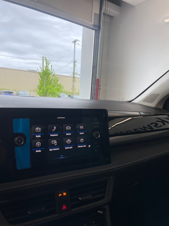 2025 Volkswagen Taos Comfortline Black Edition in Boucherville, Quebec - 15 - w1024h768px