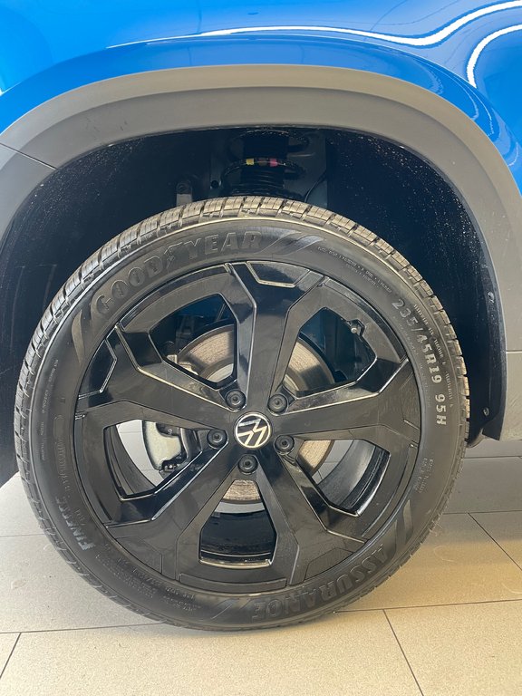 2025 Volkswagen Taos Comfortline Black Edition in Boucherville, Quebec - 3 - w1024h768px