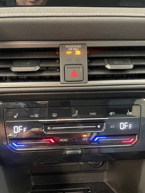 2025 Volkswagen Taos Comfortline Black Edition in Boucherville, Quebec - 16 - w1024h768px