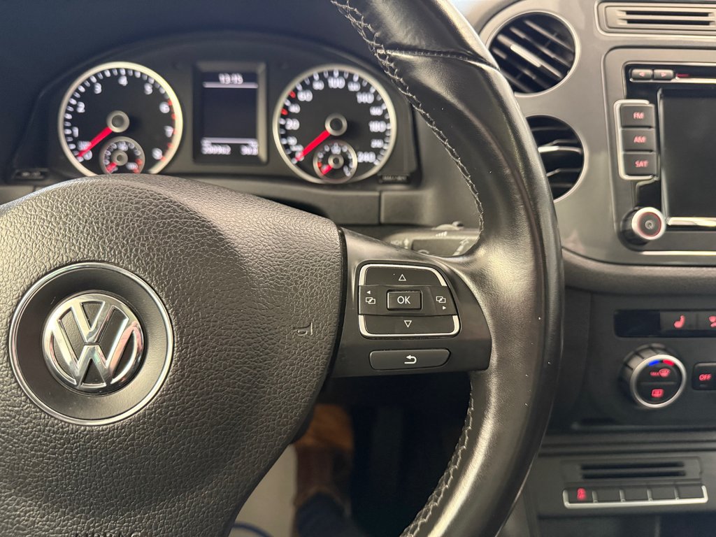 2015 Volkswagen Tiguan SPECIAL EDITION in Boucherville, Quebec - 16 - w1024h768px