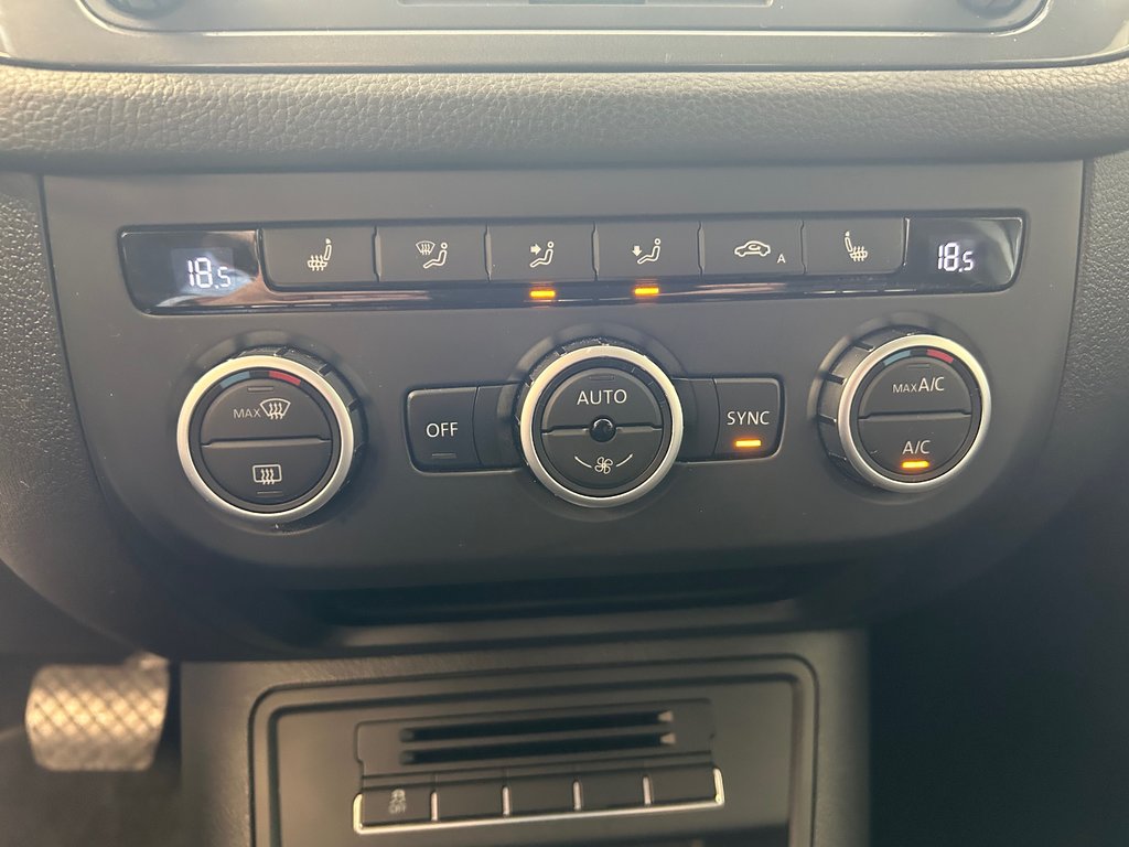 Volkswagen Tiguan TRENDLINE 2015 à Boucherville, Québec - 25 - w1024h768px