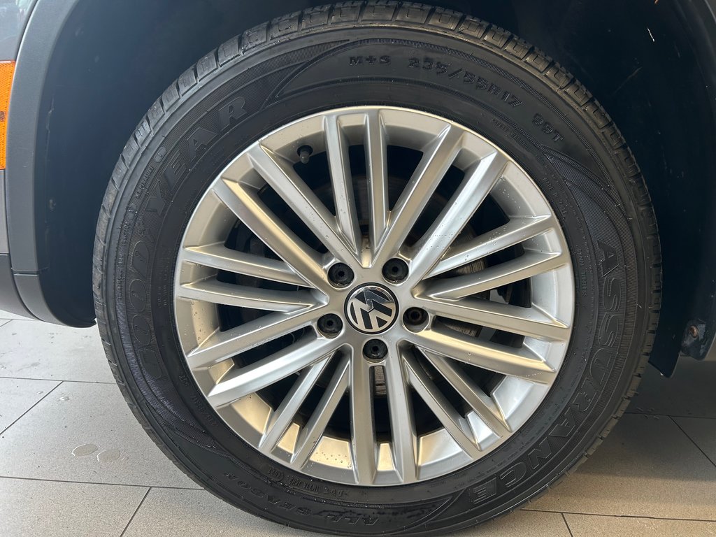 Volkswagen Tiguan TRENDLINE 2015 à Boucherville, Québec - 29 - w1024h768px