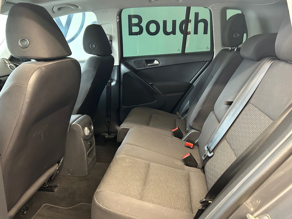 Volkswagen Tiguan TRENDLINE 2015 à Boucherville, Québec - 30 - w1024h768px