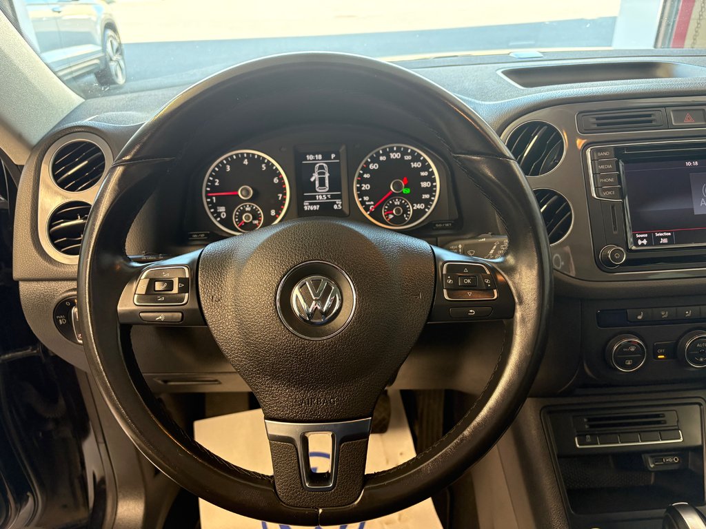 2017 Volkswagen Tiguan Comfortline in Boucherville, Quebec - 17 - w1024h768px