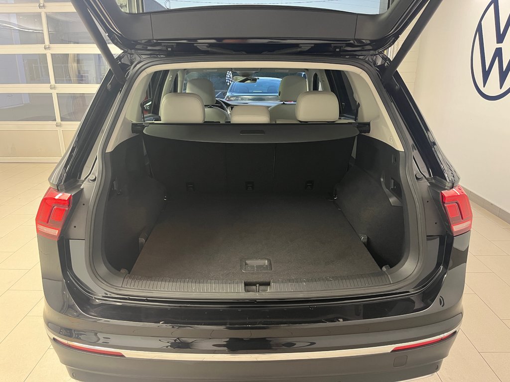 2018 Volkswagen Tiguan Highline in Boucherville, Quebec - 30 - w1024h768px