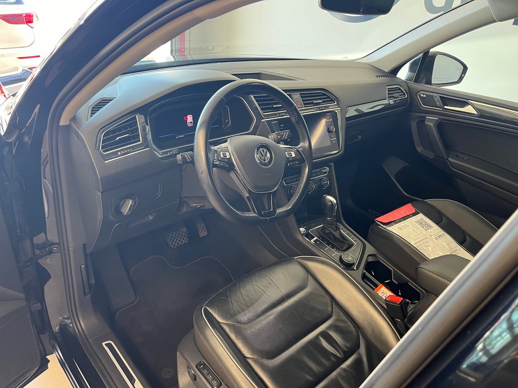 2019 Volkswagen Tiguan Highline in Boucherville, Quebec - 28 - w1024h768px