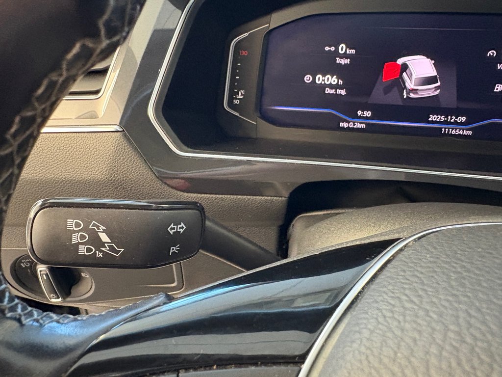 2019 Volkswagen Tiguan Highline in Boucherville, Quebec - 31 - w1024h768px