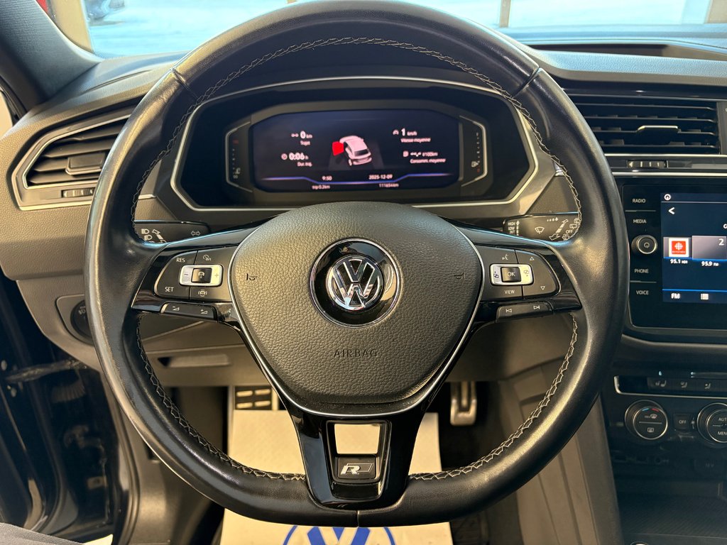 2019 Volkswagen Tiguan Highline in Boucherville, Quebec - 27 - w1024h768px