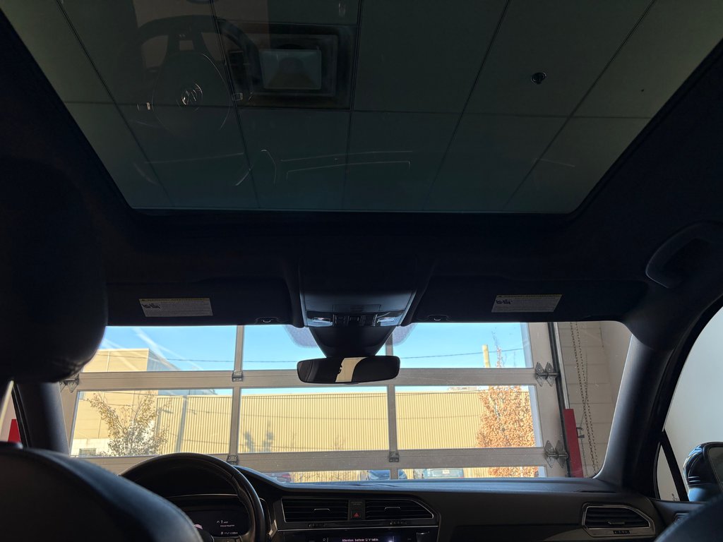 2019 Volkswagen Tiguan Highline in Boucherville, Quebec - 35 - w1024h768px