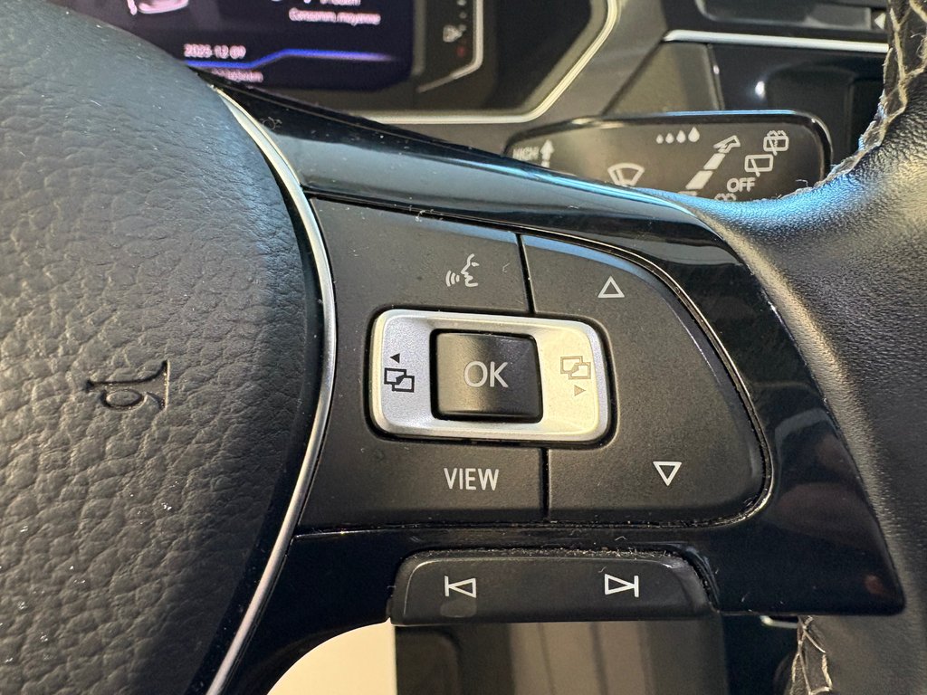 2019 Volkswagen Tiguan Highline in Boucherville, Quebec - 28 - w1024h768px