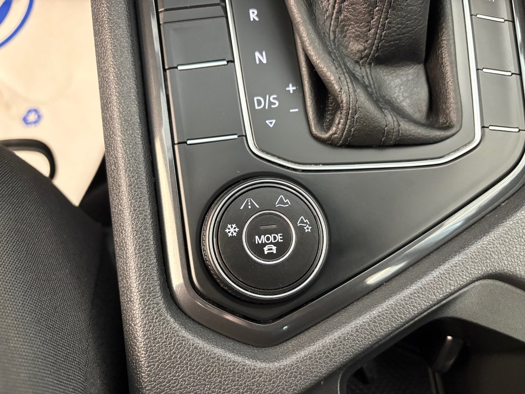 2020 Volkswagen Tiguan Trendline in Boucherville, Quebec - 24 - w1024h768px