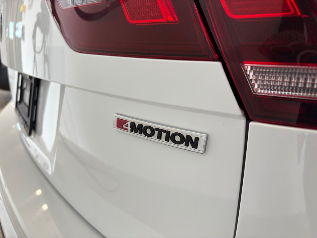 2020 Volkswagen Tiguan Trendline in Boucherville, Quebec - 7 - w1024h768px