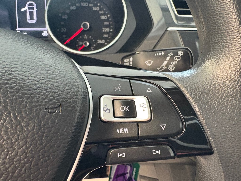 2020 Volkswagen Tiguan Trendline in Boucherville, Quebec - 25 - w1024h768px