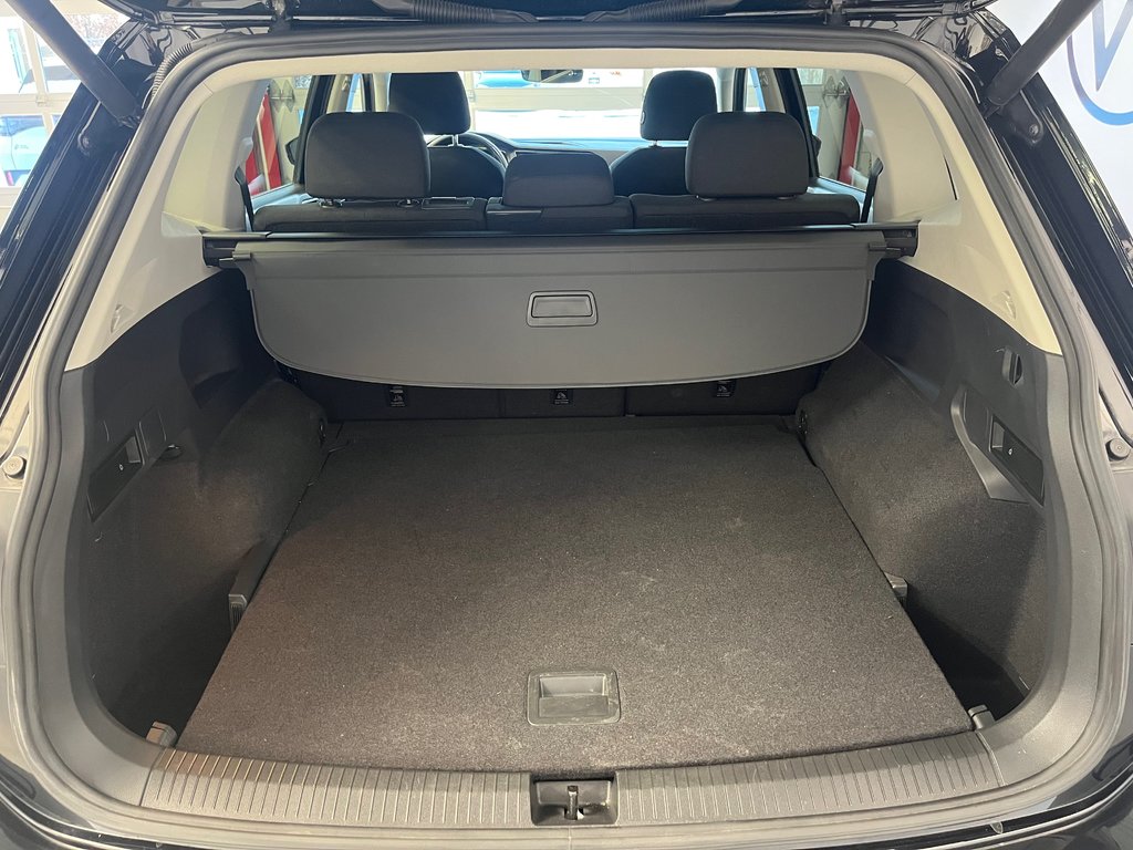 2021 Volkswagen Tiguan UNITED COMFORTLINE in Boucherville, Quebec - 16 - w1024h768px