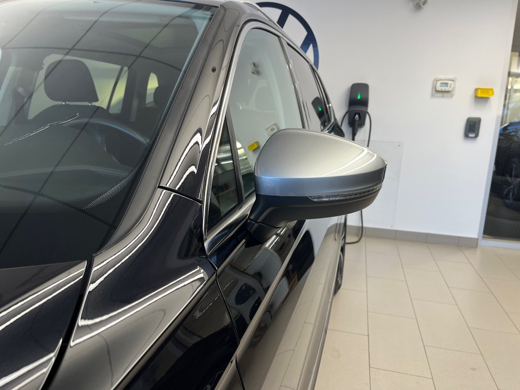 2021 Volkswagen Tiguan UNITED COMFORTLINE in Boucherville, Quebec - 37 - w1024h768px