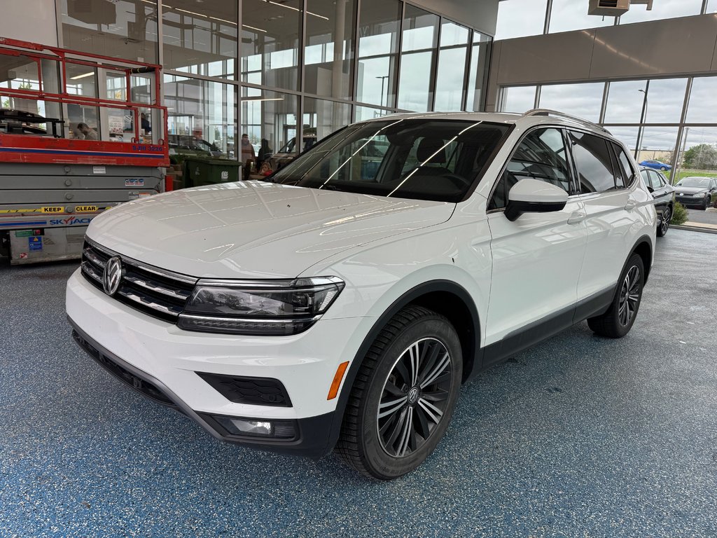 2021 Volkswagen Tiguan Highline in Boucherville, Quebec - 1 - w1024h768px