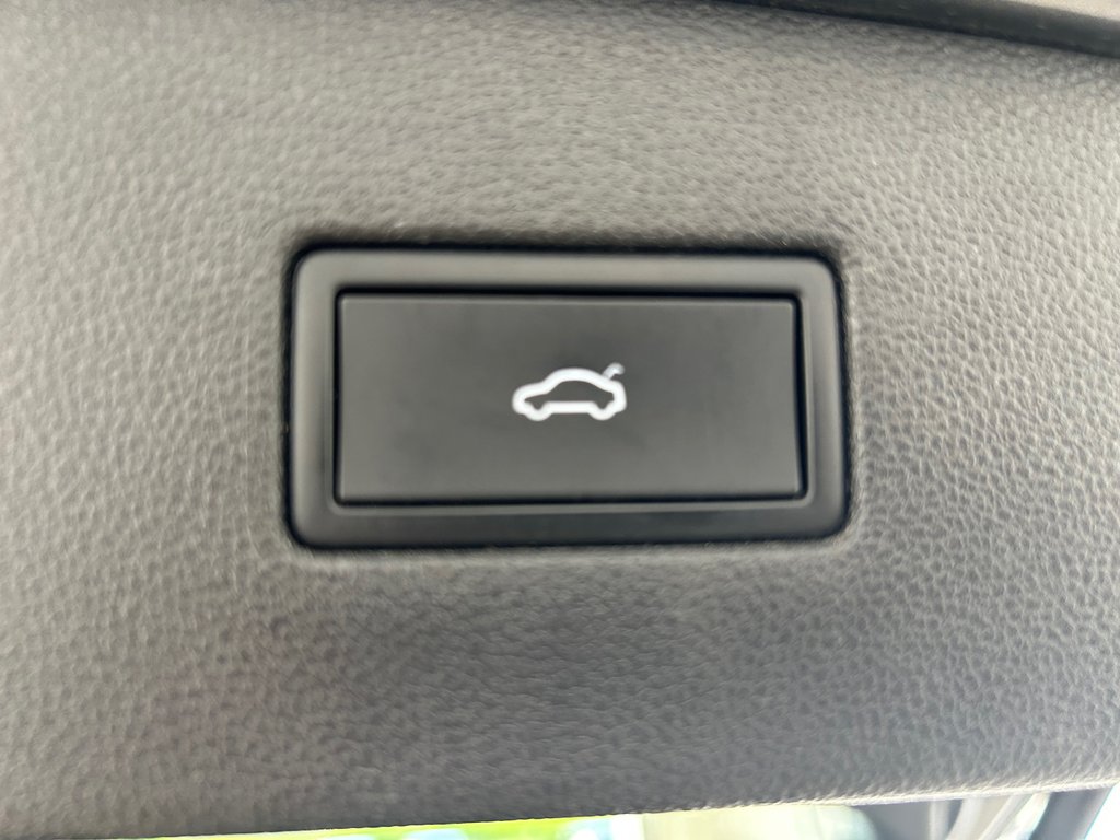 2021 Volkswagen Tiguan COMFORTLINE in Boucherville, Quebec - 10 - w1024h768px