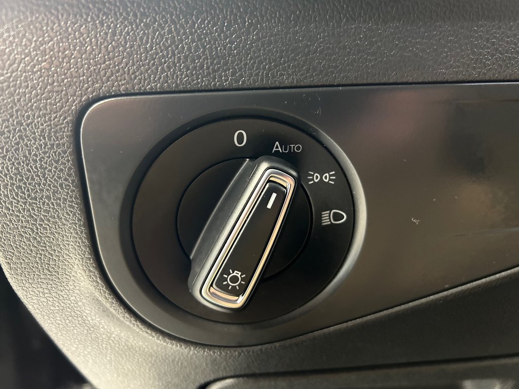 2022 Volkswagen Tiguan Comfortline R-Line Black Edition in Boucherville, Quebec - 19 - w1024h768px