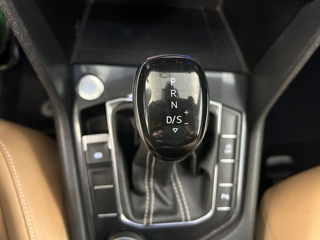 2022 Volkswagen Tiguan Comfortline R-Line Black Edition in Boucherville, Quebec - 24 - w1024h768px