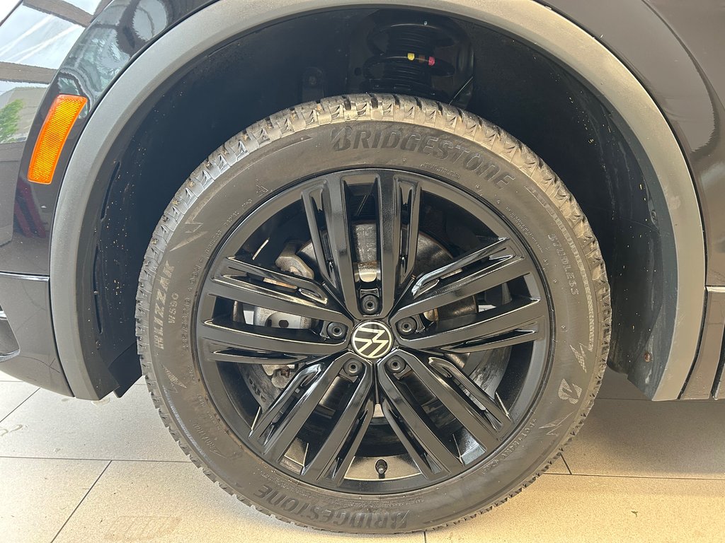 2022 Volkswagen Tiguan Comfortline R-Line Black Edition in Boucherville, Quebec - 37 - w1024h768px