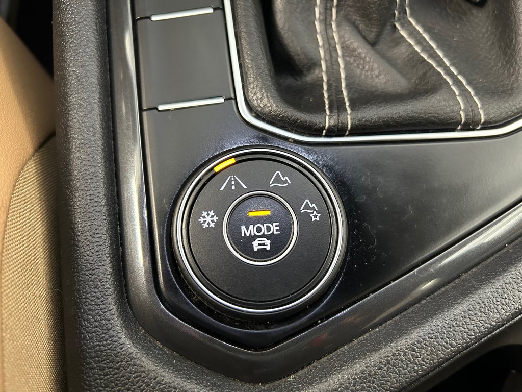 2022 Volkswagen Tiguan Comfortline R-Line Black Edition in Boucherville, Quebec - 25 - w1024h768px