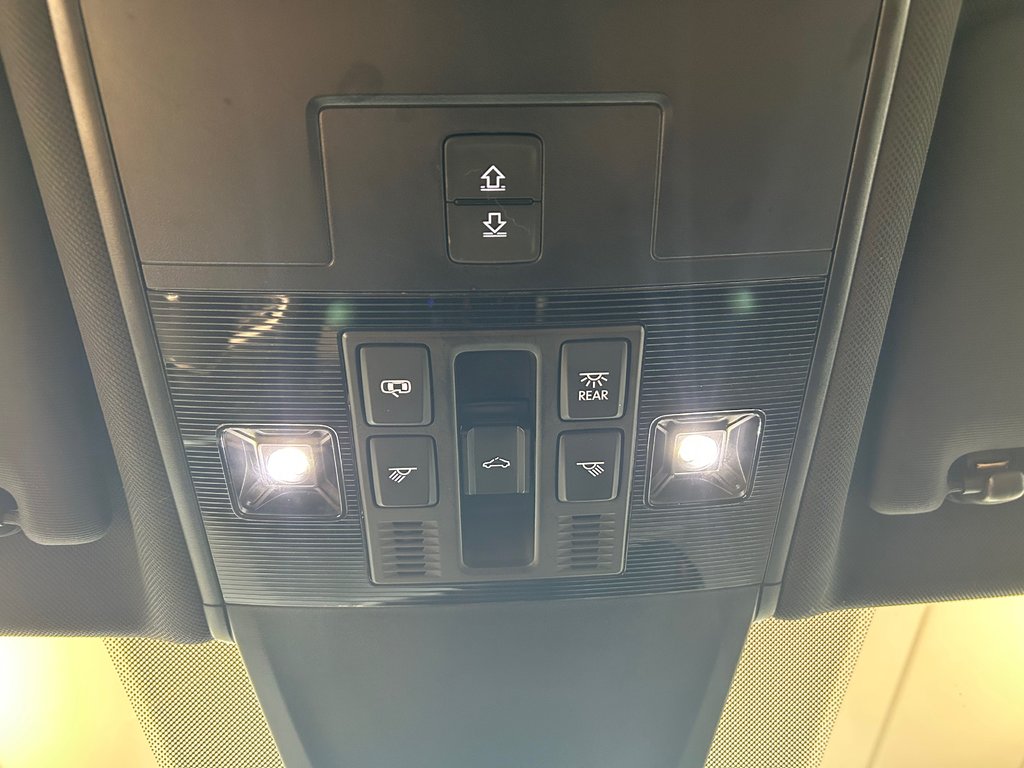 2022 Volkswagen Tiguan Comfortline R-Line Black Edition in Boucherville, Quebec - 27 - w1024h768px