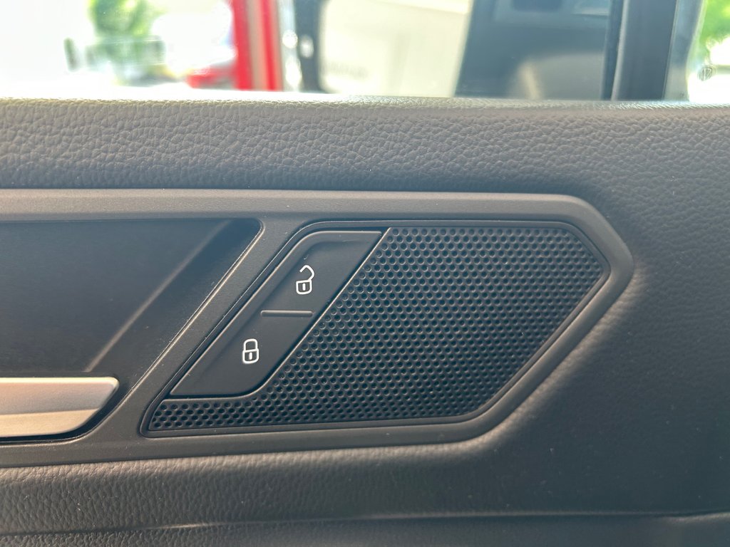 Volkswagen Tiguan TRENDLINE 2022 à Boucherville, Québec - 15 - w1024h768px