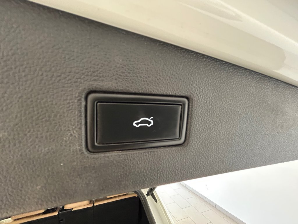 Volkswagen Tiguan COMFORTLINE 2022 à Boucherville, Québec - 12 - w1024h768px