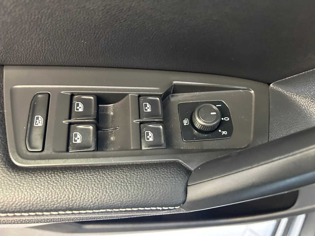 Volkswagen Tiguan TRENDLINE 2022 à Boucherville, Québec - 16 - w1024h768px
