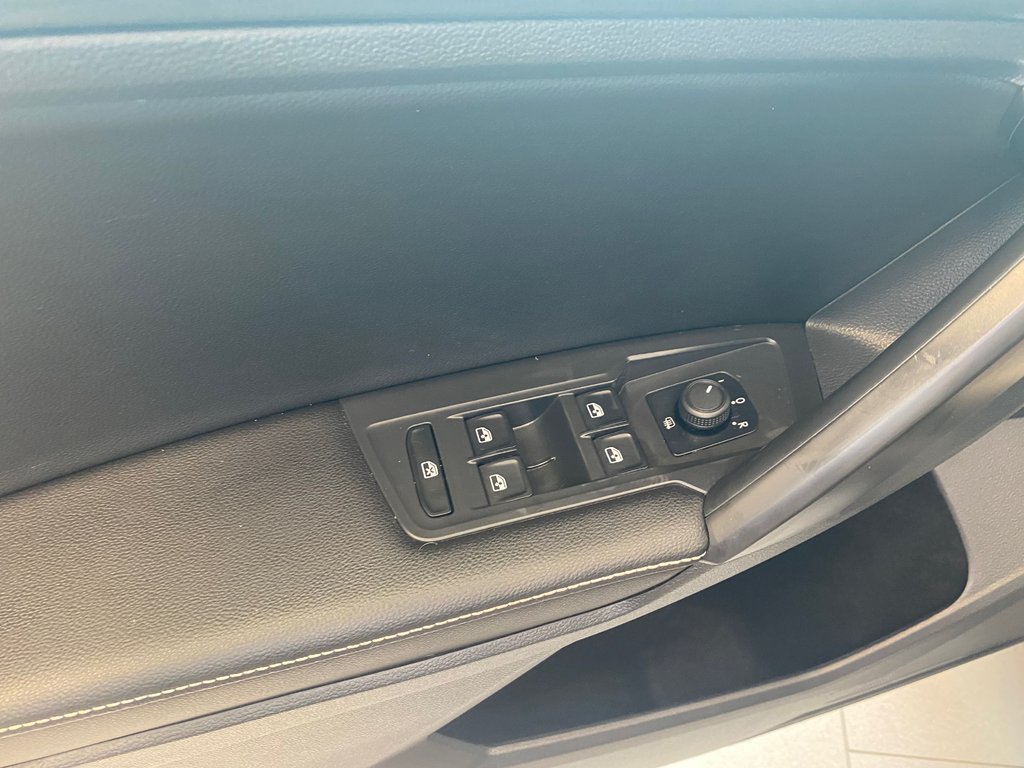 2022 Volkswagen Tiguan TRENDLINE in Boucherville, Quebec - 19 - w1024h768px