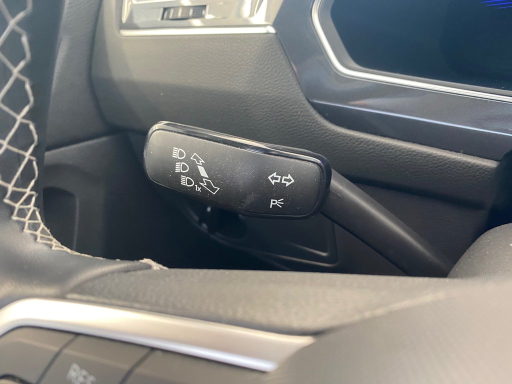 2022 Volkswagen Tiguan TRENDLINE in Boucherville, Quebec - 25 - w1024h768px