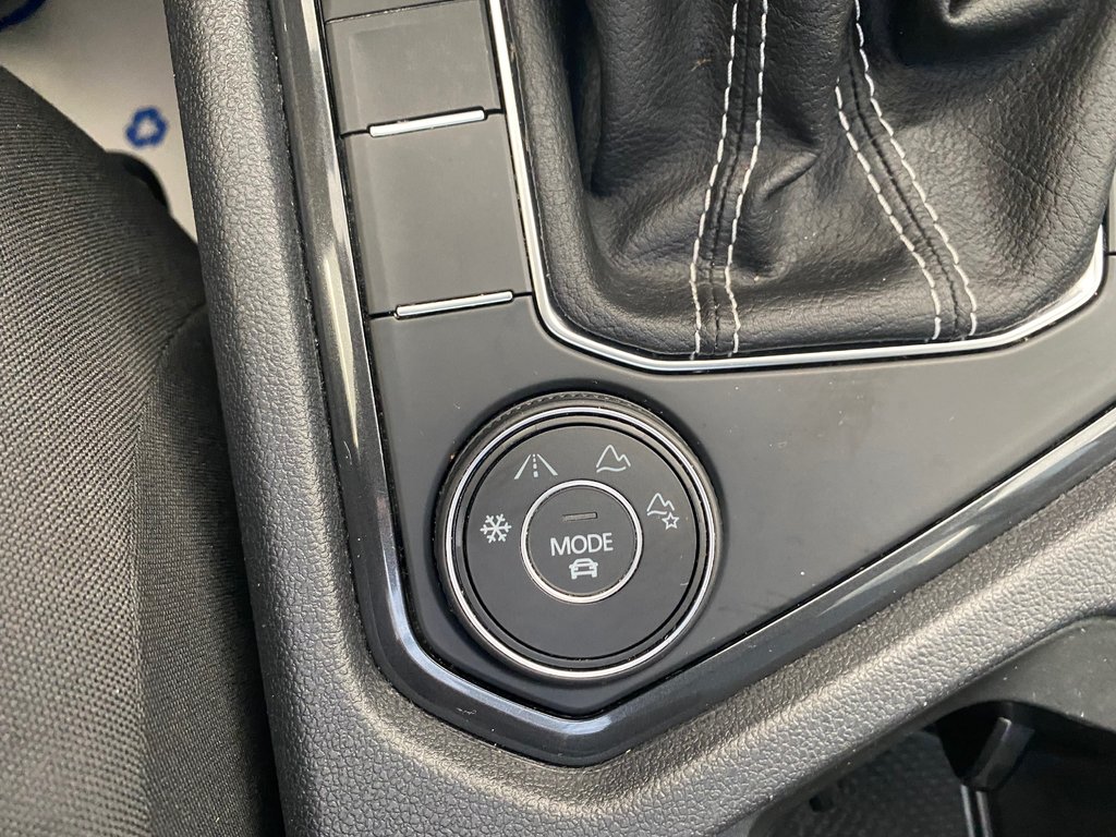 2022 Volkswagen Tiguan TRENDLINE in Boucherville, Quebec - 28 - w1024h768px