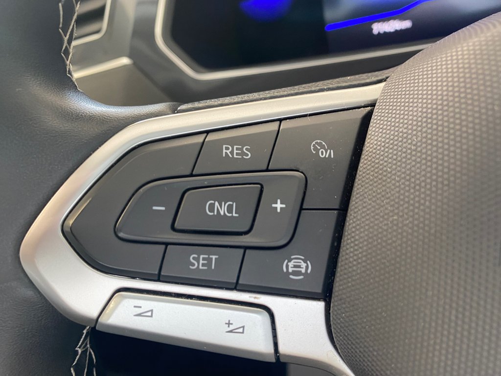 2022 Volkswagen Tiguan TRENDLINE in Boucherville, Quebec - 24 - w1024h768px