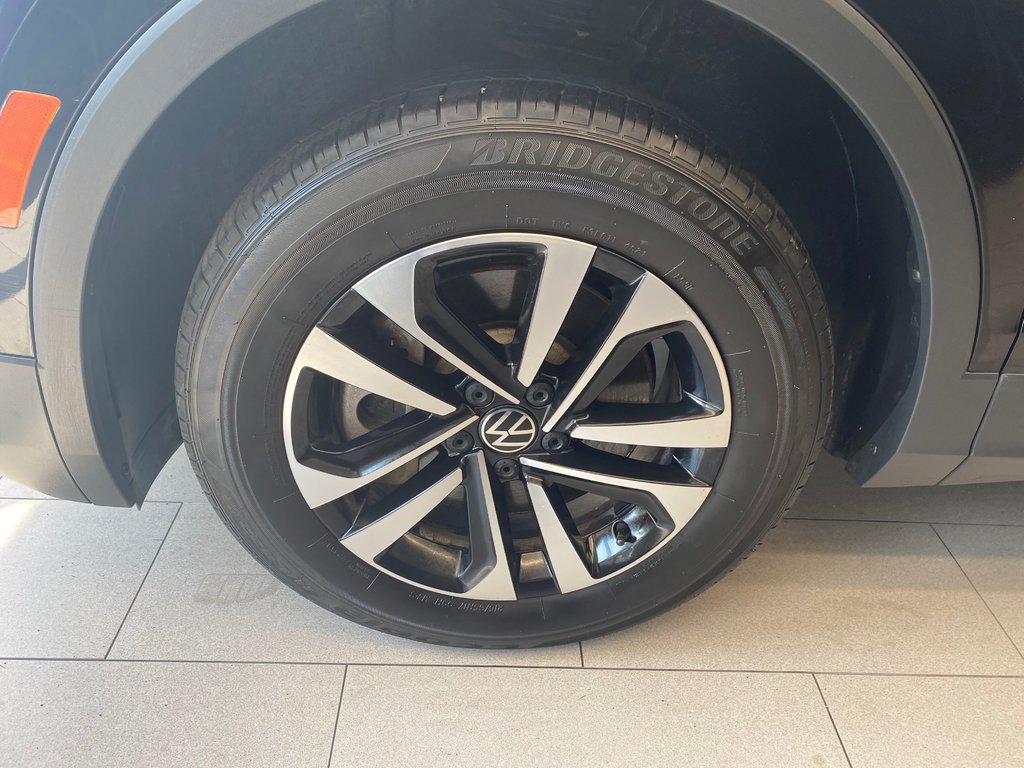 2022 Volkswagen Tiguan TRENDLINE in Boucherville, Quebec - 9 - w1024h768px