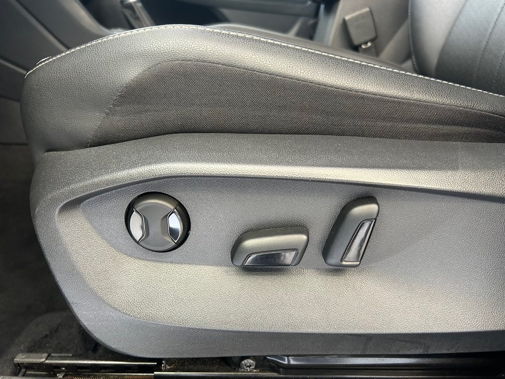Volkswagen Tiguan COMFORTLINE 2023 à Boucherville, Québec - 15 - w1024h768px