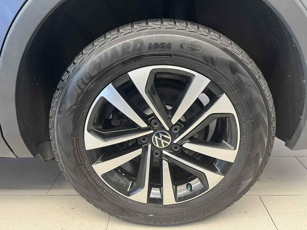 Volkswagen Tiguan Trendline 4 Motion 2023 à Boucherville, Québec - 7 - w1024h768px