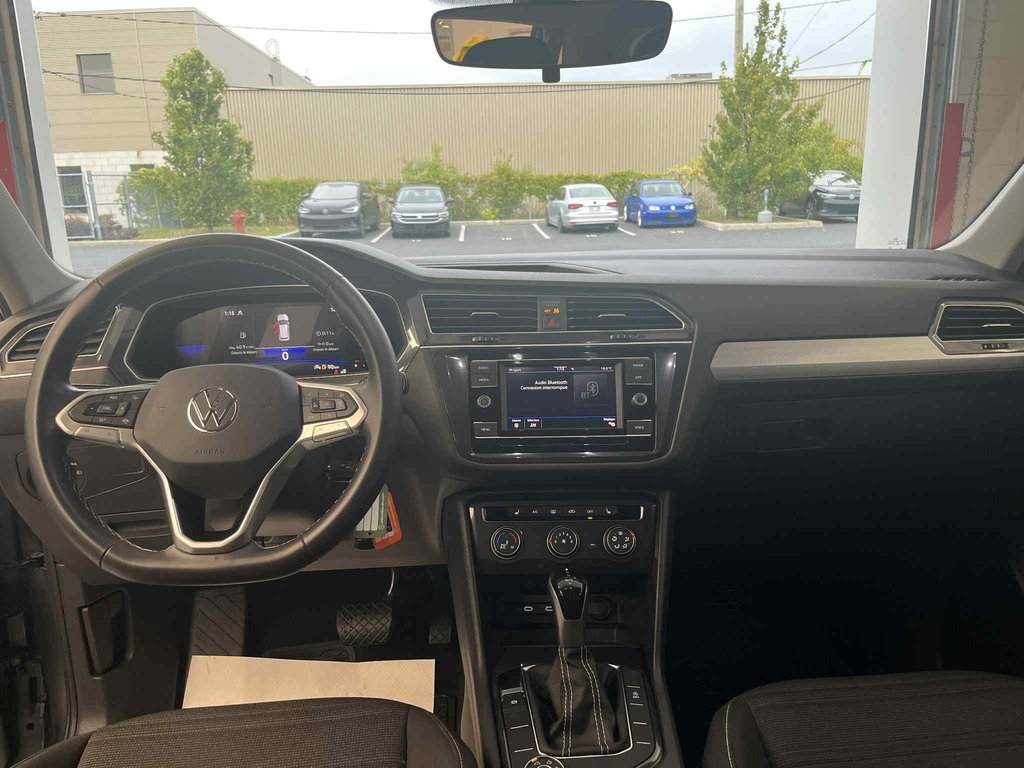 Volkswagen Tiguan Trendline 4 Motion 2023 à Boucherville, Québec - 2 - w1024h768px