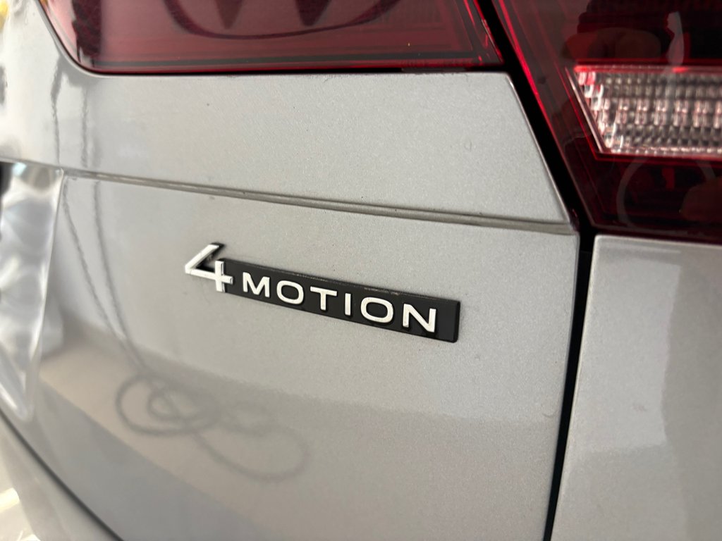 Volkswagen Tiguan Comfortline 4 Motion 2023 à Boucherville, Québec - 7 - w1024h768px