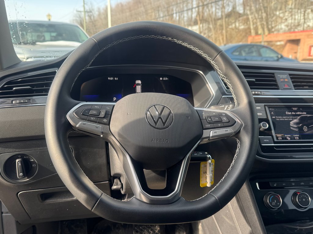 Volkswagen Tiguan Trendline AWD Bas Kilométrage 2023 à Terrebonne, Québec - 12 - w1024h768px