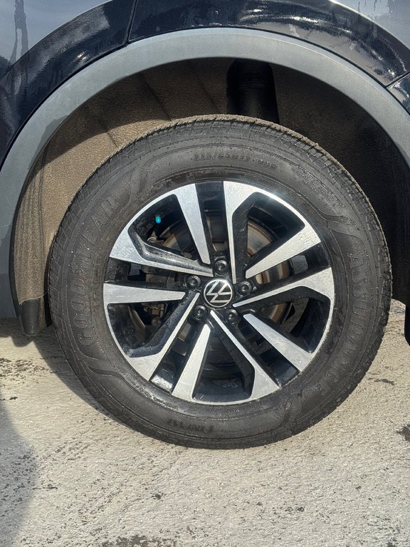 Volkswagen Tiguan Trendline AWD Bas Kilométrage 2023 à Terrebonne, Québec - 21 - w1024h768px