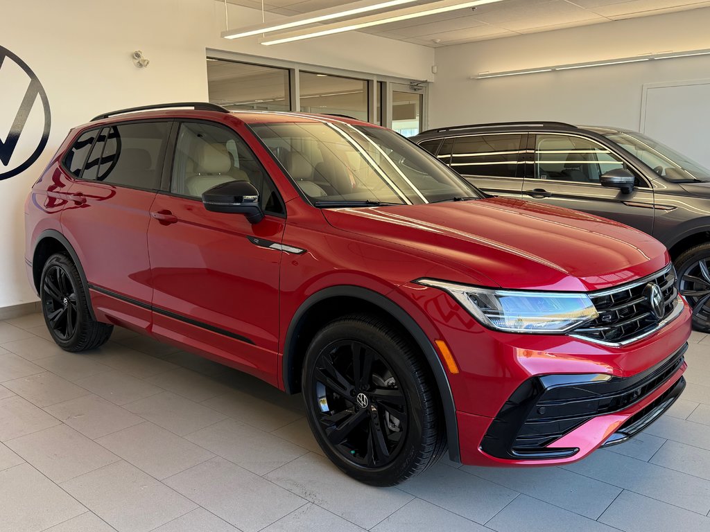 2024 Volkswagen Tiguan Comfortline R-Line Black Edition in Boucherville, Quebec - 5 - w1024h768px